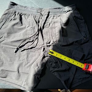 Lululemon License to Train Shorts XL
